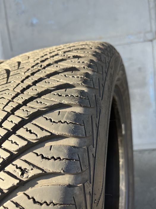 2 бр. всесезонни гуми 205/55/16 GoodYear 7 mm DOT 4717