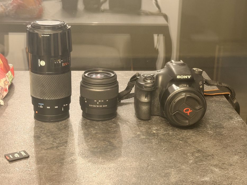 Sony SLT-A58 + Sony 50mm f/1.4 + Minolta 70-210mm + 18-55mm