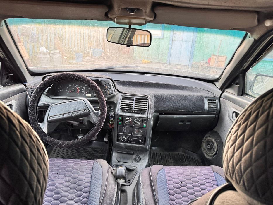 Продам ваз 2111 срочно