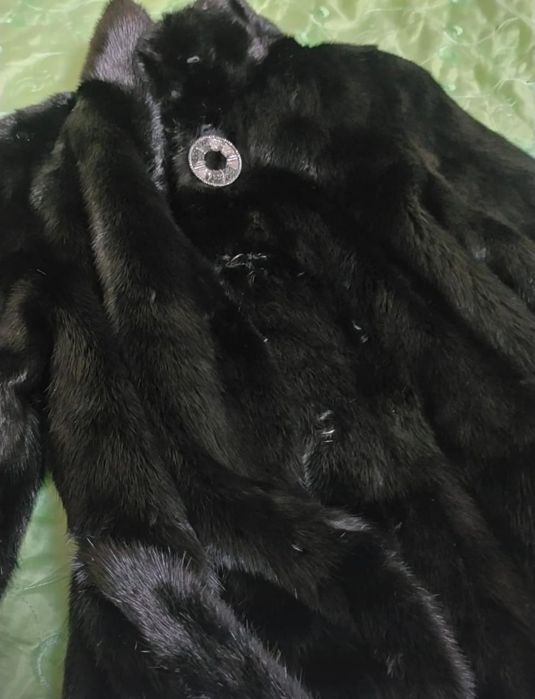 Норковая шуба! Срочно!