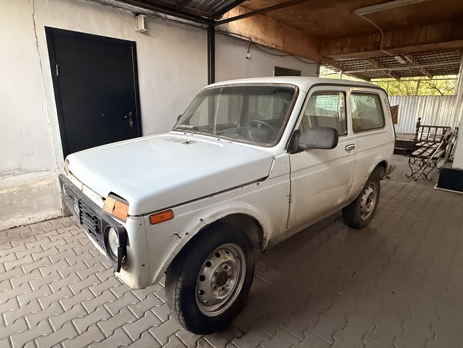 Продам нива 21214 доки и кузов