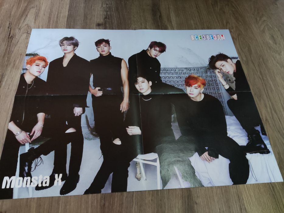 Плакаты из журналов.