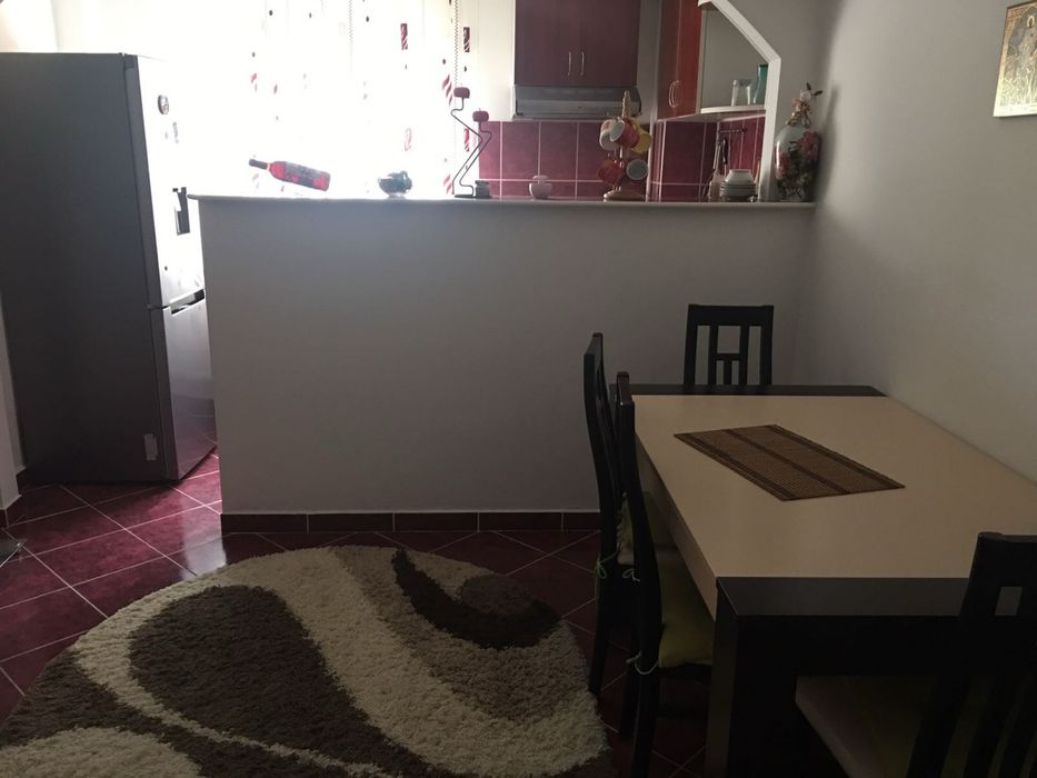 Vand apartament 2 camere