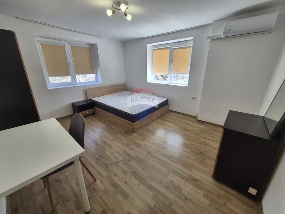 Тристаен апартамент в района на Община Варна Т4657