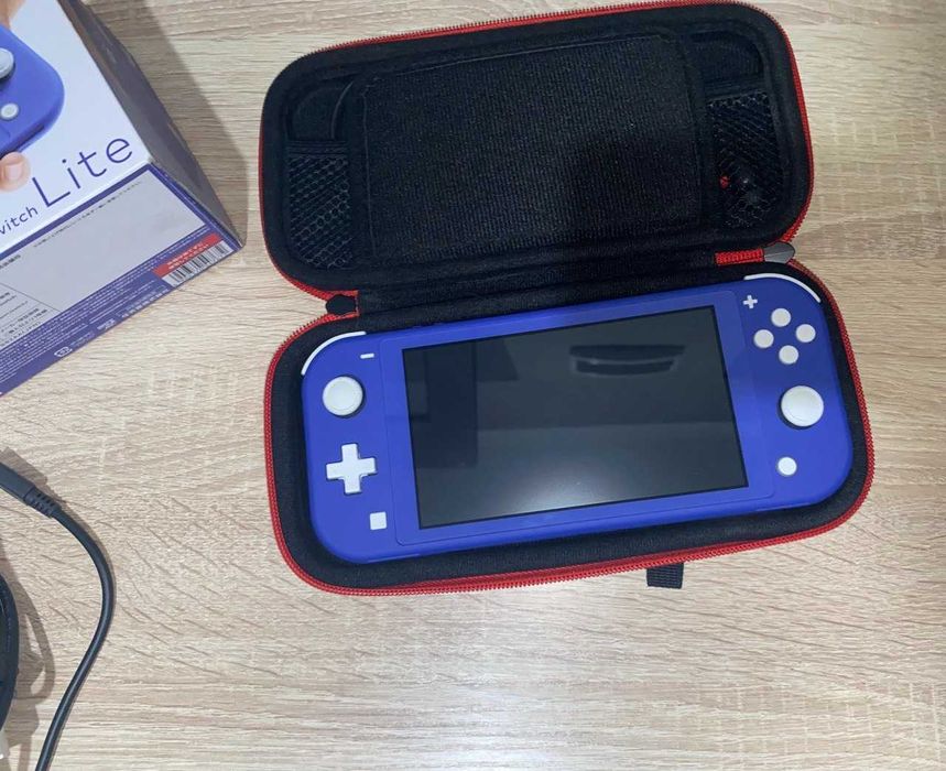 Nintendo Switch Lite прошитая