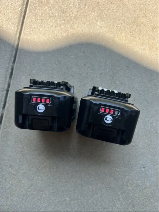 Rotopercutor makita 10,8v+incarcator+2baterii 4Ah+cutie