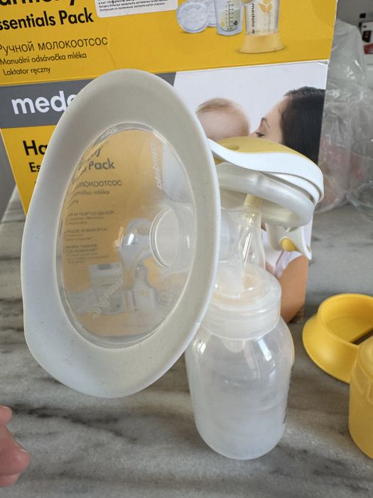 Молокоотсос Medela Harmony, ручной, комплект