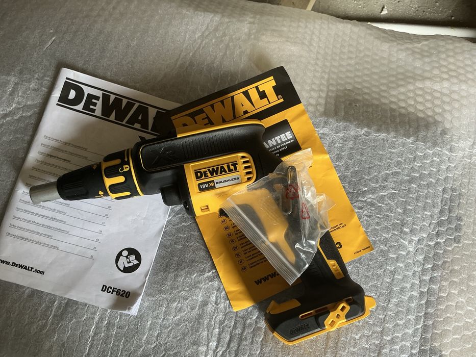 Vind DEWALT  DCF 620  noua