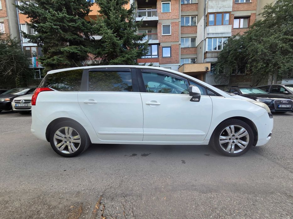 Peugeot 5008 1.6 HDi -Декември 2010, Ван, Употребяван автомобил, В добро състояние, Дизел, 285 000км, Автоматични скорости, 112к.с., EURO 5, 1600см3,