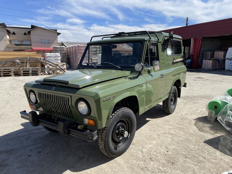 Vand ARO 243 Brasov și Campulung 15 buc armata