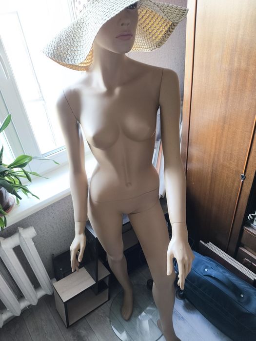 Продам манекен для одежды