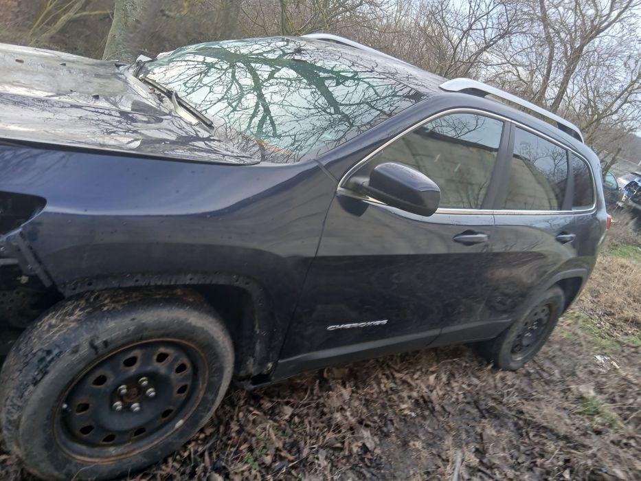 Джип Cherokee 2016 година на части