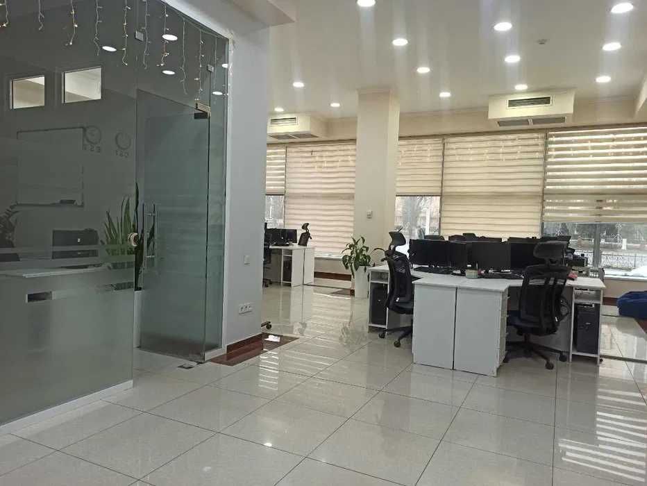 БЦ "ATRIUM", Аренда офисов разных площадей, метро ОЙБЕК