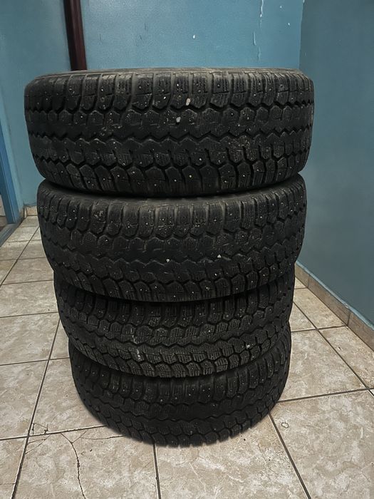 Шини зимние R16 205/55