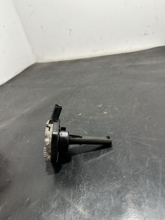 Senzor nivel baie ulei Volkswagen Vw Touareg 3.0 TDI BKS V6 06E907660