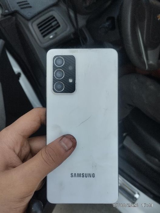 Samsung Galaxy A52