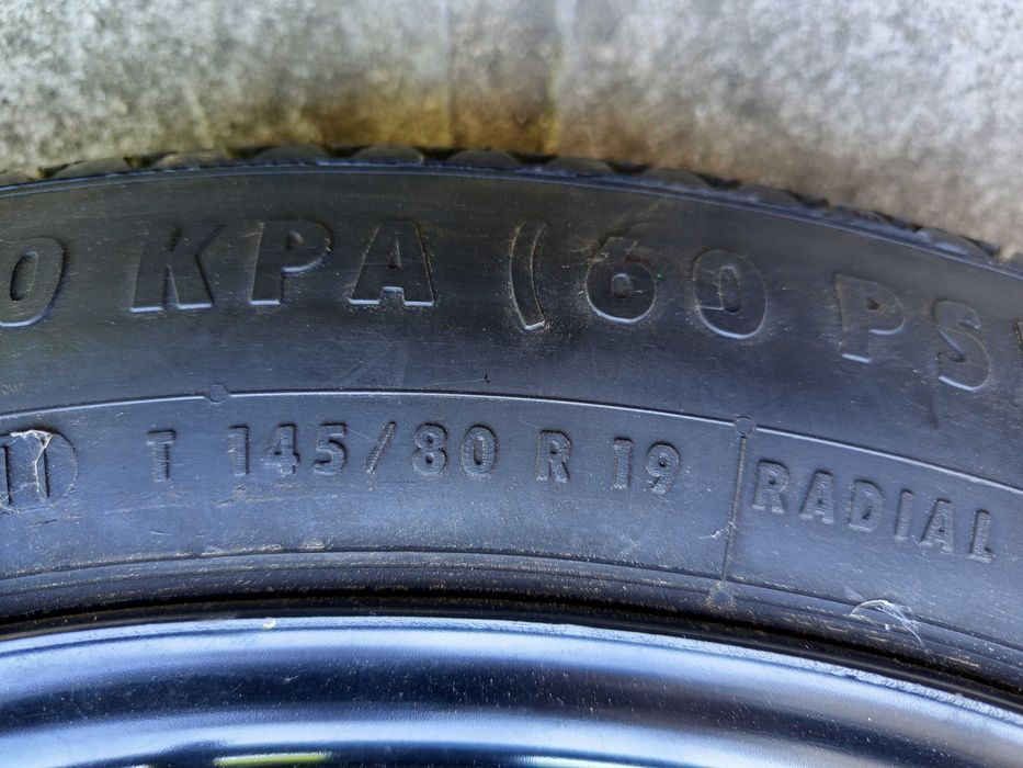 резервна гума патерица за Ауди Мерцедес БМВ 20 или 19 цола нови