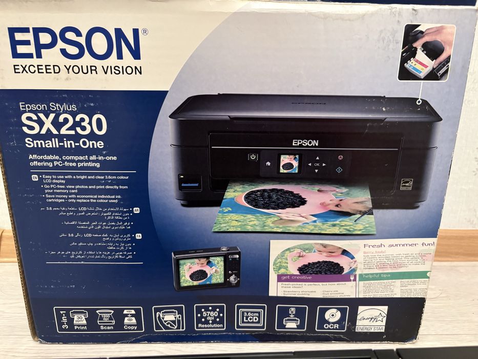 Принтер цветной Epson почти новый
