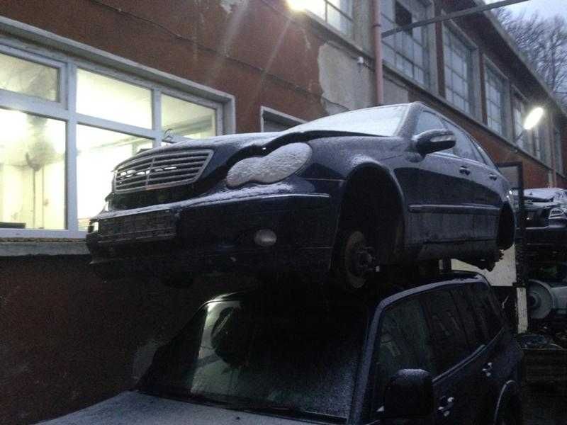 Мерцедес-Бенц C 220 2.2 CDI / Mercedes-Benz C 220 2.2 CDI на части