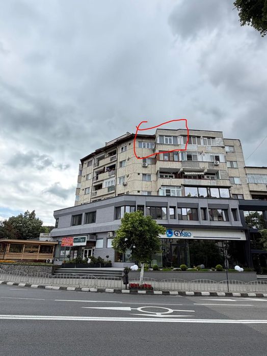 Studio ultracentral Rm. Vâlcea | renovat complet | mobilat nou ...