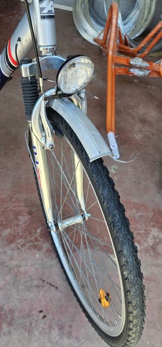 Bicicleta treaking Arinos roti 28 inch Germania