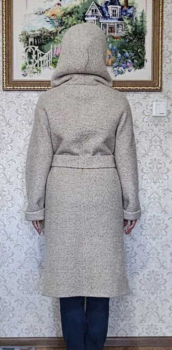 Женское зимнее пальто.