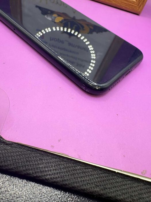 HOPE AMANET P2-Iphone se3 64GB/94 % BAT