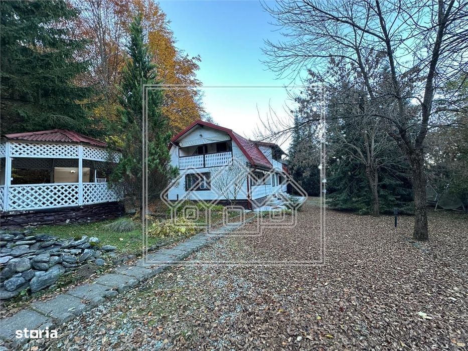 Casa de vacanta in Cartisoara, Transfagarasan - teren 971 mp, 8 camere