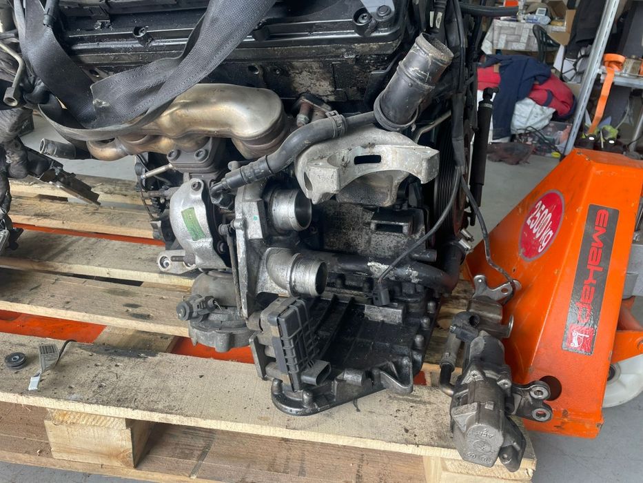 Двигател за а8 4.0тди НА ЧАСТИ