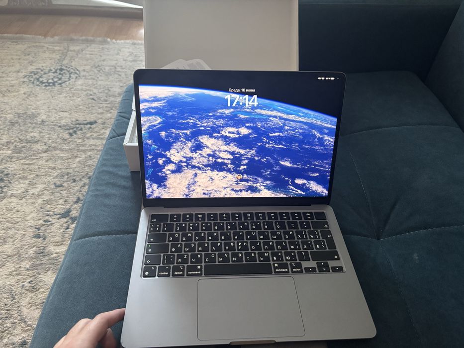 MacBook Air M2 (2022)