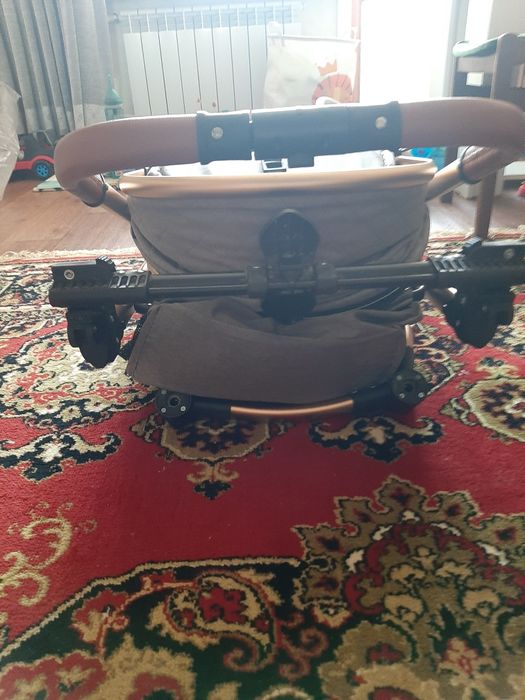 Продаётся детская коляска