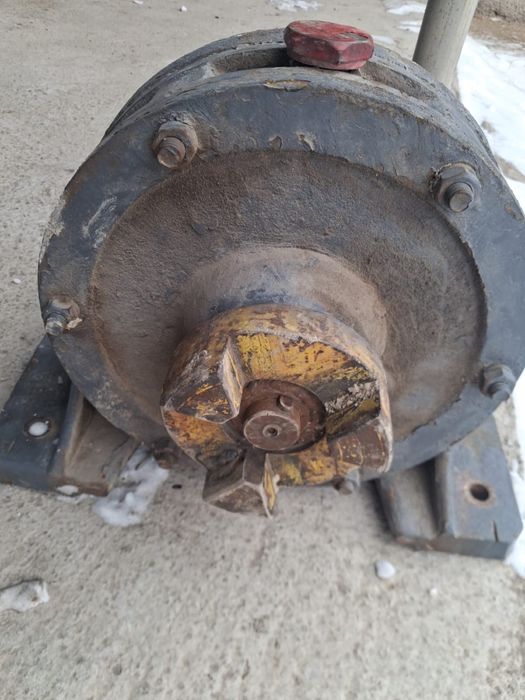 Продается редуктор солнечный