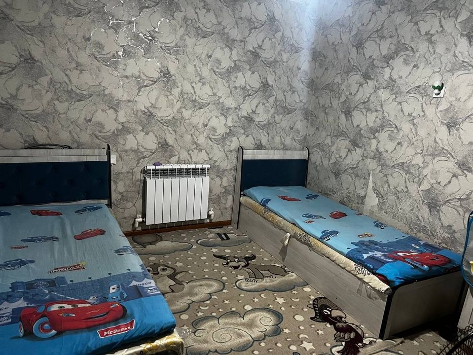 Срочна ховли сотилади