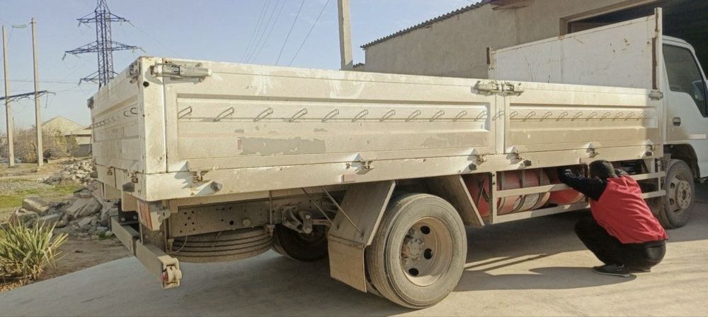 isuzu zavatiskoy bort sotiladi