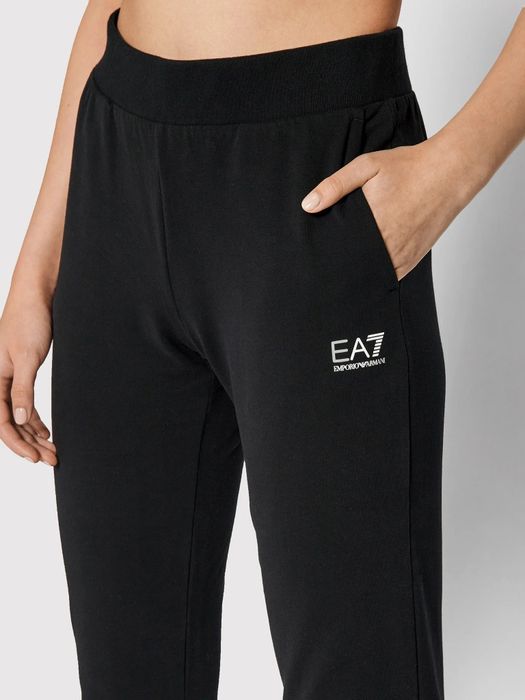Emporio Armani EA7 ново с етикета оригинално дамско долнище