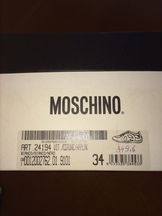Обувки Moschino