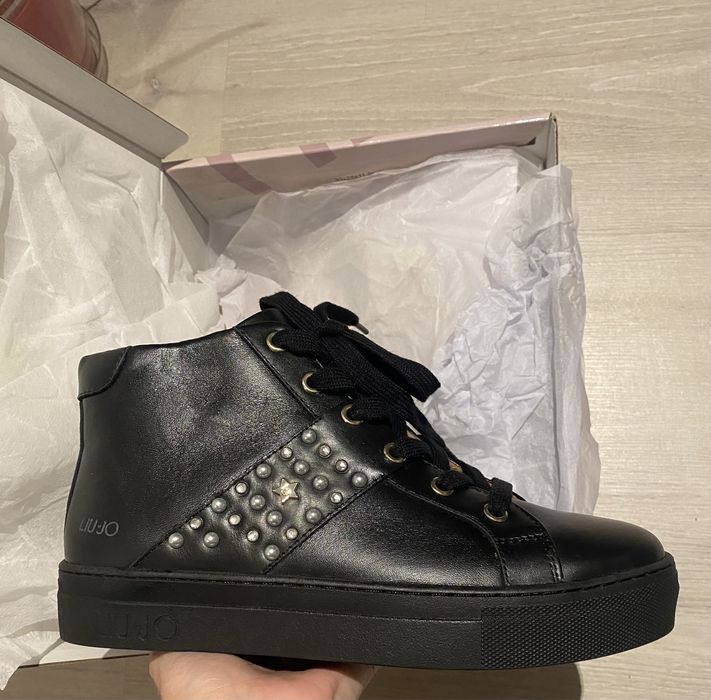 Чисто нови, 100 %оригинални кецове Liu jo, разпродажба