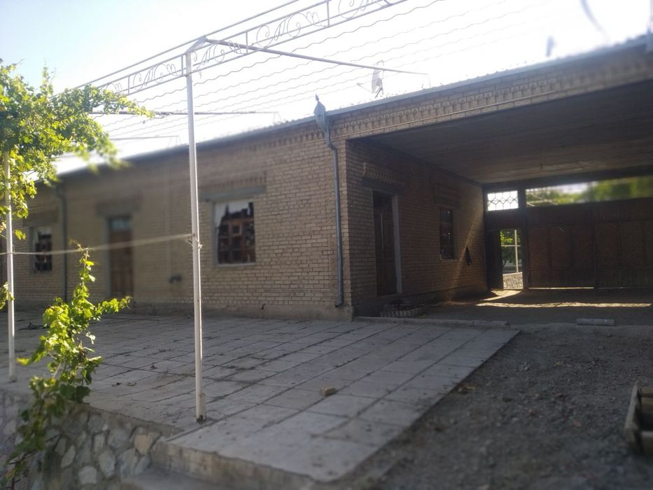 Участка сотилади