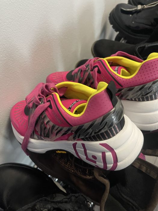 Оригинални маратонки