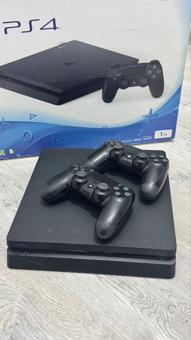 Playstation 4 slim 1 tb
