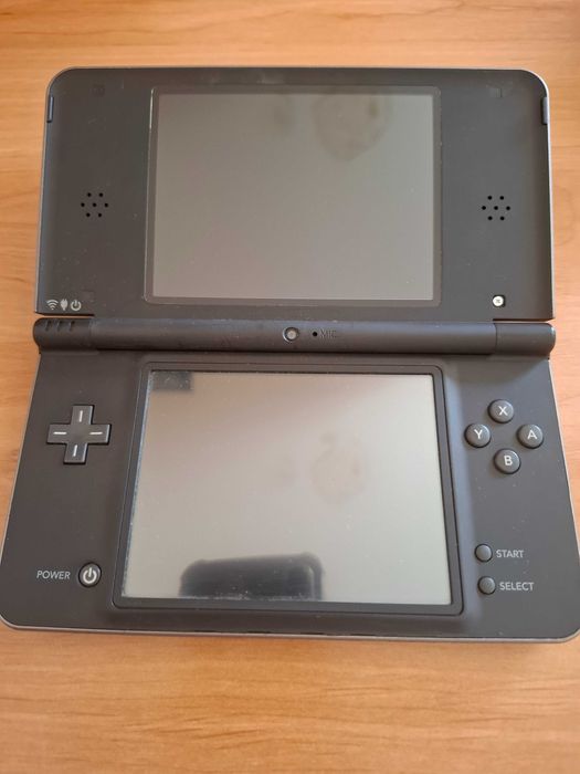 Lot 3 bucati console Nintendo DSi XL
