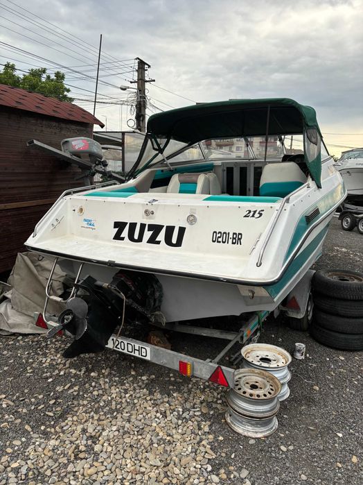 Ansamblu Barca Cabinata