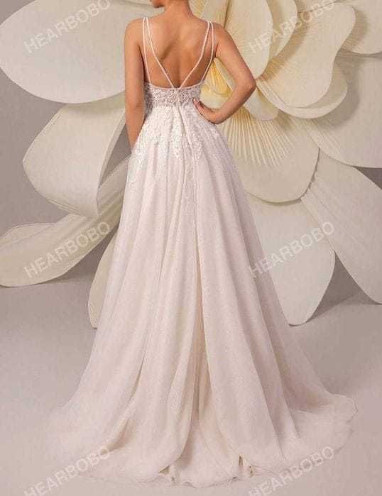 Vând rochie mireasa strălucitoare