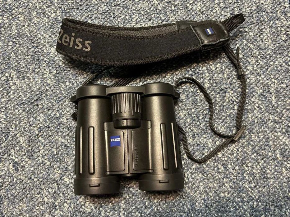 Бинокъл ZEISS Victory FL 8x32 T*