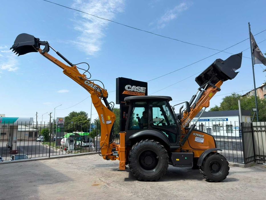 Экскаватор-погрузчик CASE 570 SV (в хорошем состоянии)