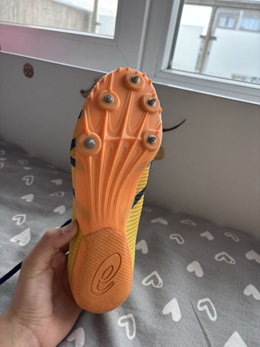 Asics шпайкове, използвани 2 пъти