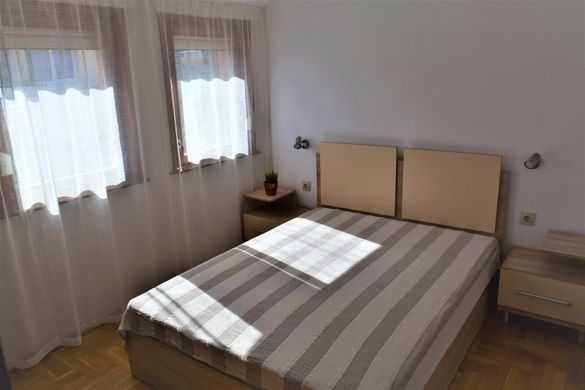 Дава се под наем Двустаен апартамент в Бургас, Възраждане - 75 кв.м за 175 € - Снимка #14