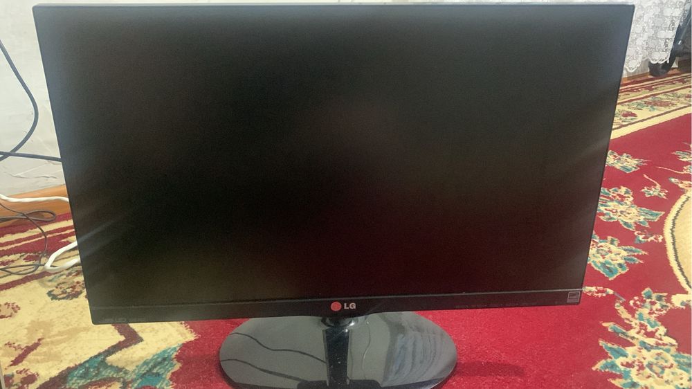 Монитор модели LG