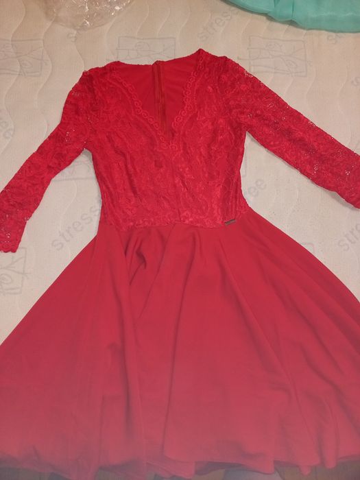 Червена елегантна рокля Escuara