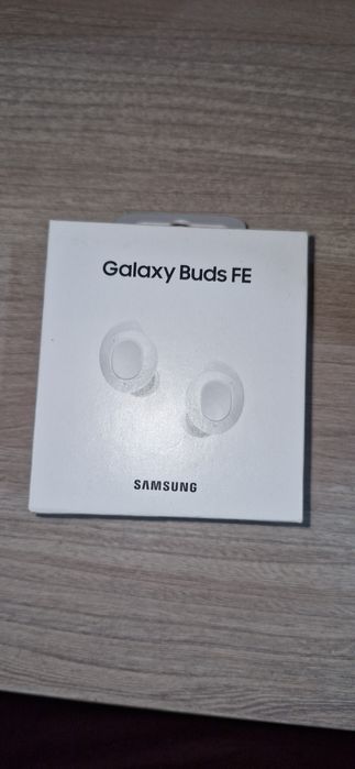 Продам новые наушники